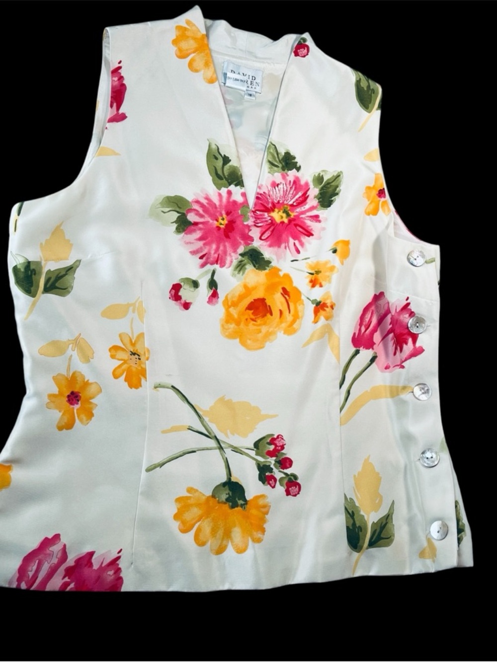 Rare Vintage NWT David Warren
New York 100% Pure Silk
Side-Button Waistcoat